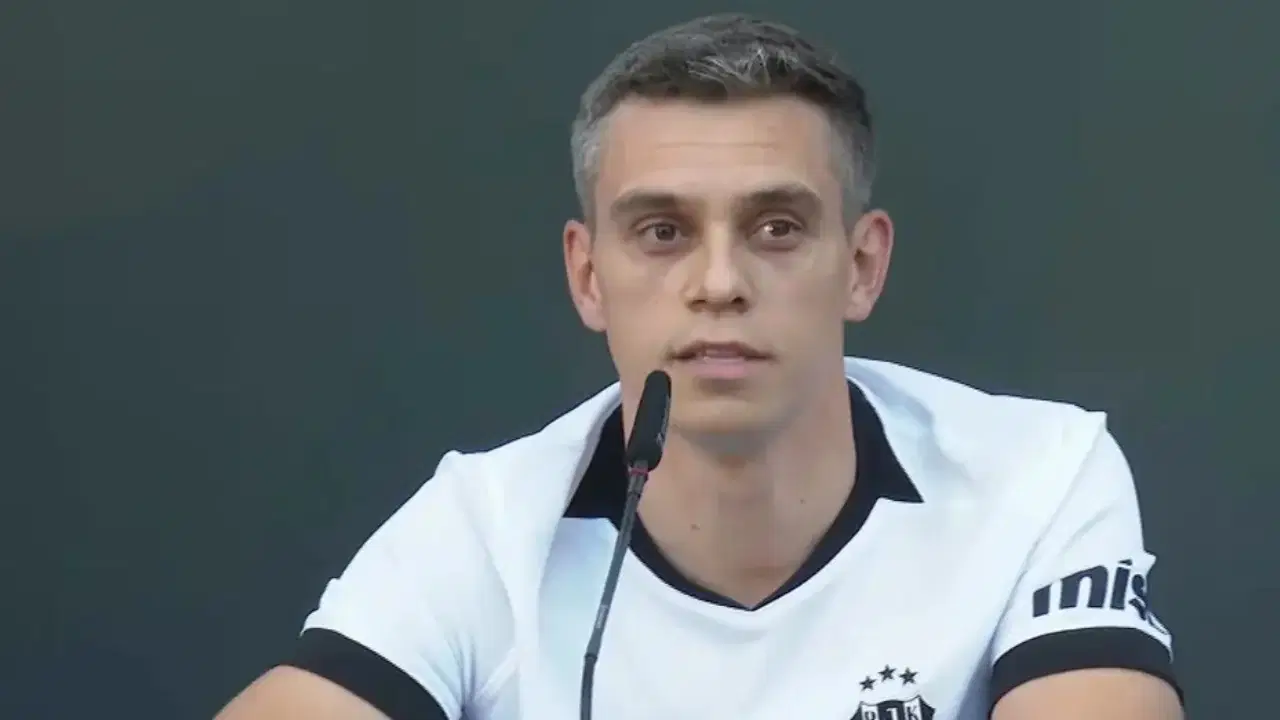 Leandro Trossard'dan Beşiktaş İmza Töreninde Önemli Açıklamalar