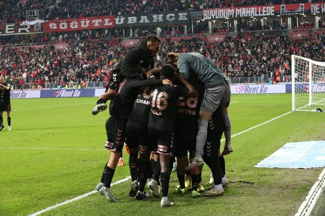 Son Dakika-Şok-Fenerbahçe-Samsunspor-Beraberlik-Kaptan-5