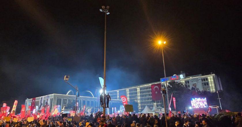 İmamoglu protestoları devam ediyor: Saraçhane’de “boykot” olarak adlandırılıyor
