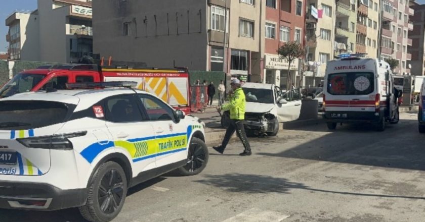 Araç beton karıştırıcı ile çarpıştı direğe çarptı ve sığınağa: 1 yaralı! – Türkiye haberlerini kırmak