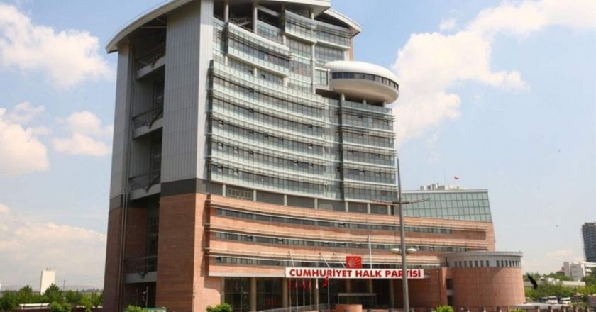 “CHP Kongresi” soruşturması: Özel, ayrılmış 9 milletvekilinin dosyaları