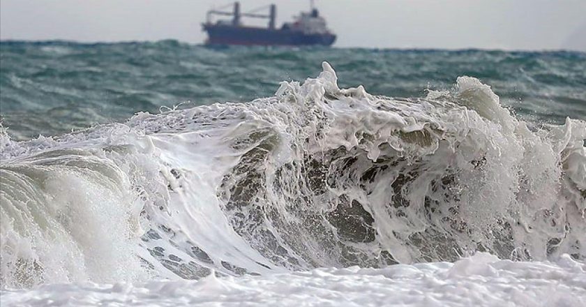 Rusya’nın doğusundaki depremin ardından bazı Asya ve Amerika ülkelerinde tsunami uyarıları yapıldı