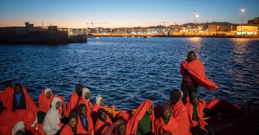 Mallorca açıklarında göçmen teknesi battı: Bir ölü, 19 yaralı