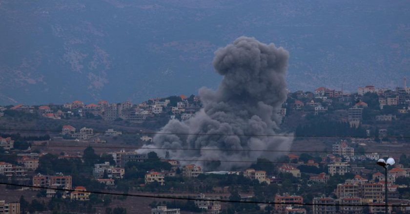 İsrail ordusu, Lübnan’ın güneyini bir dizi hava saldırısıyla hedef aldı