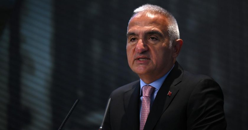 Türkiye’mizin kültürel birikimini daha da güçlendirmek için durmaksızın çalışıyoruz