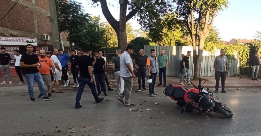 Bursa’da otomobille çarpışan motosikletin sürücüsü ağır yaralandı