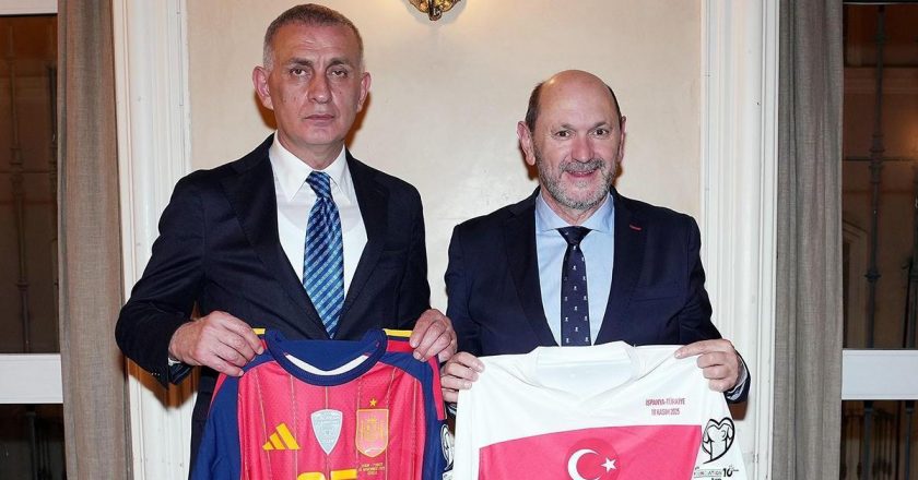 İspanya – Türkiye maçı öncesi dostluk yemeği