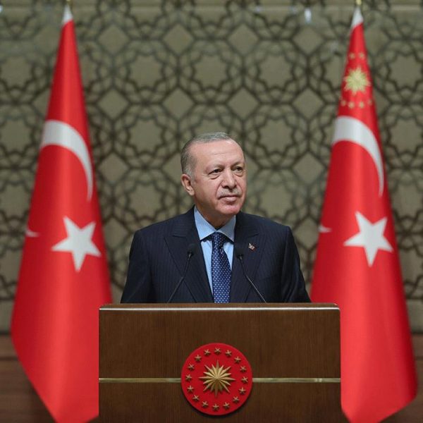 Cumhurbaşkanı Erdoğan yeni haftaya da yoğun bir programla başlıyor